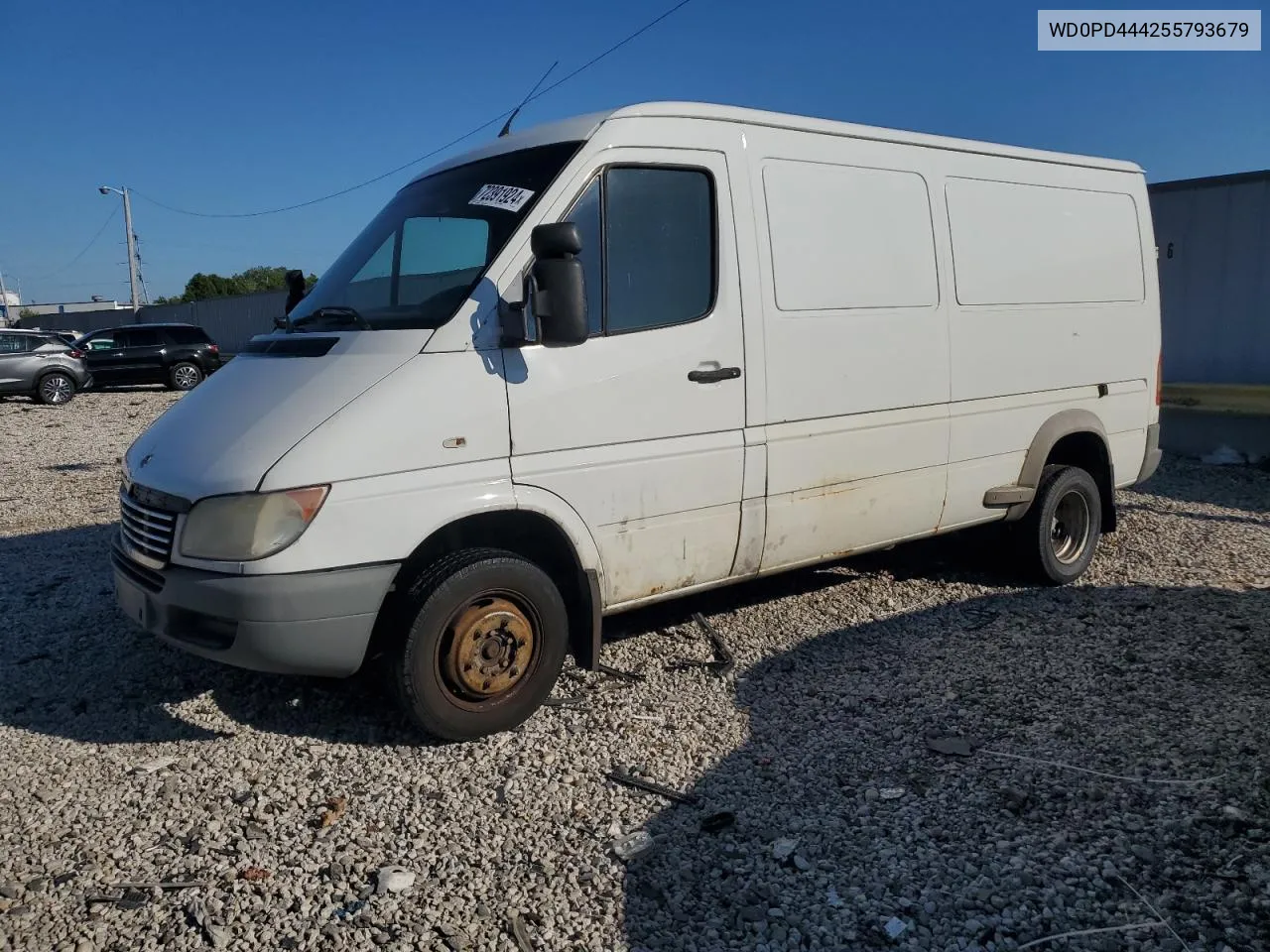 2005 Dodge Sprinter 3500 VIN: WD0PD444255793679 Lot: 72391924