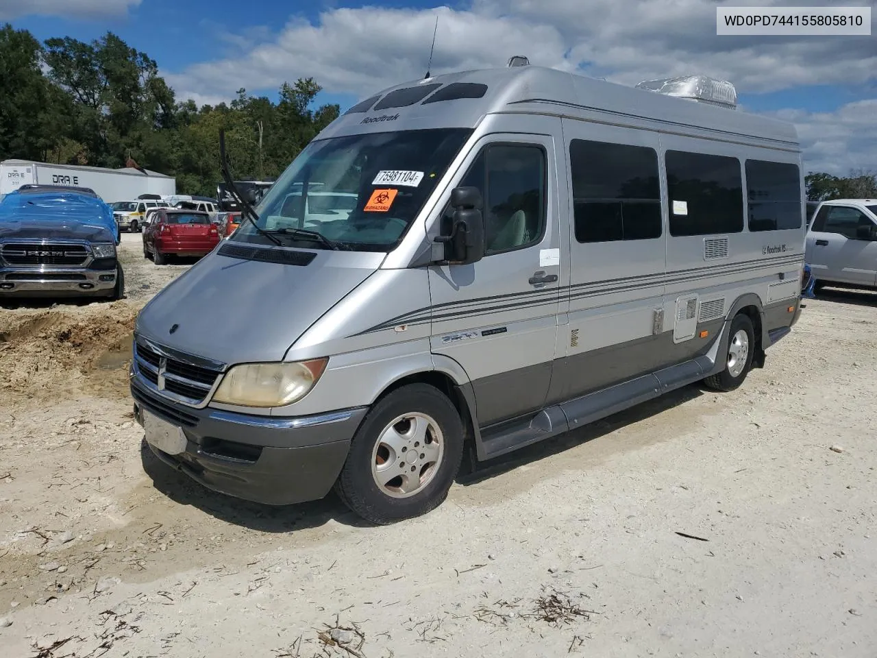 2005 Dodge Sprinter 2500 VIN: WD0PD744155805810 Lot: 75981104