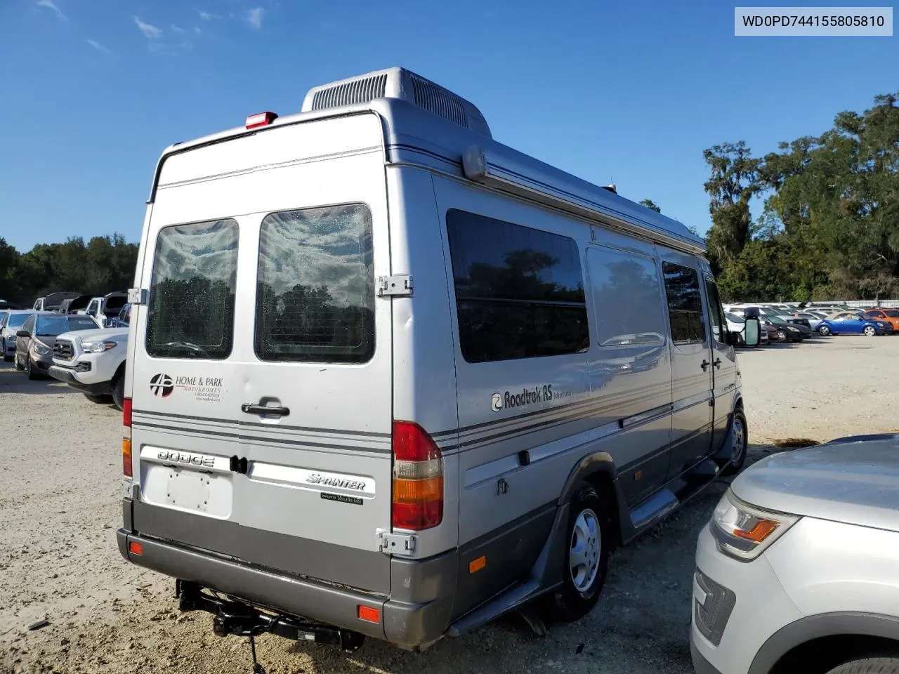 2005 Dodge Sprinter 2500 VIN: WD0PD744155805810 Lot: 75981104