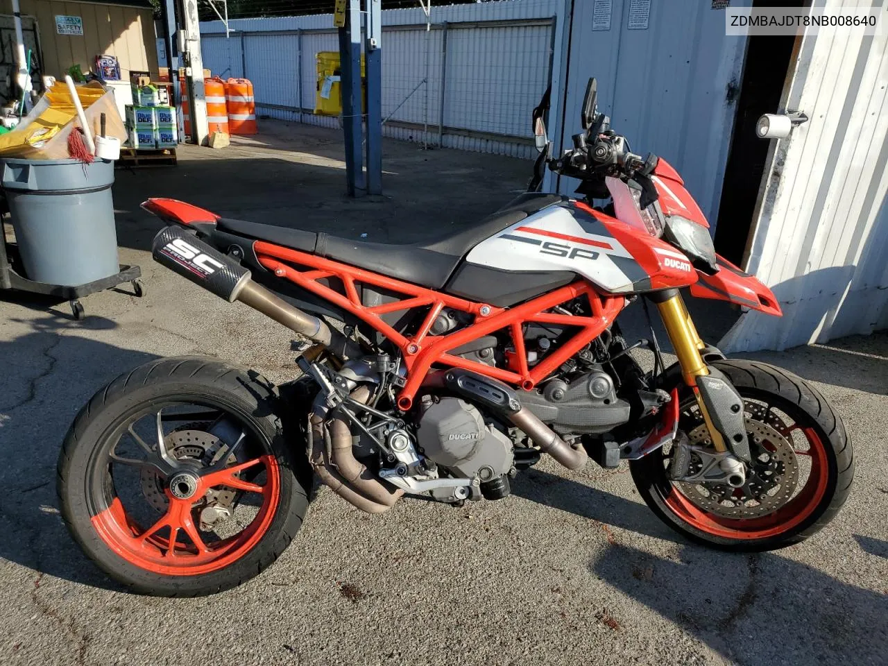 ZDMBAJDT8NB008640 2022 Ducati Hypermotard 950