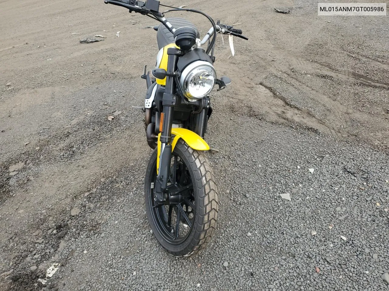 ML015ANM7GT005986 2016 Ducati Scrambler 800