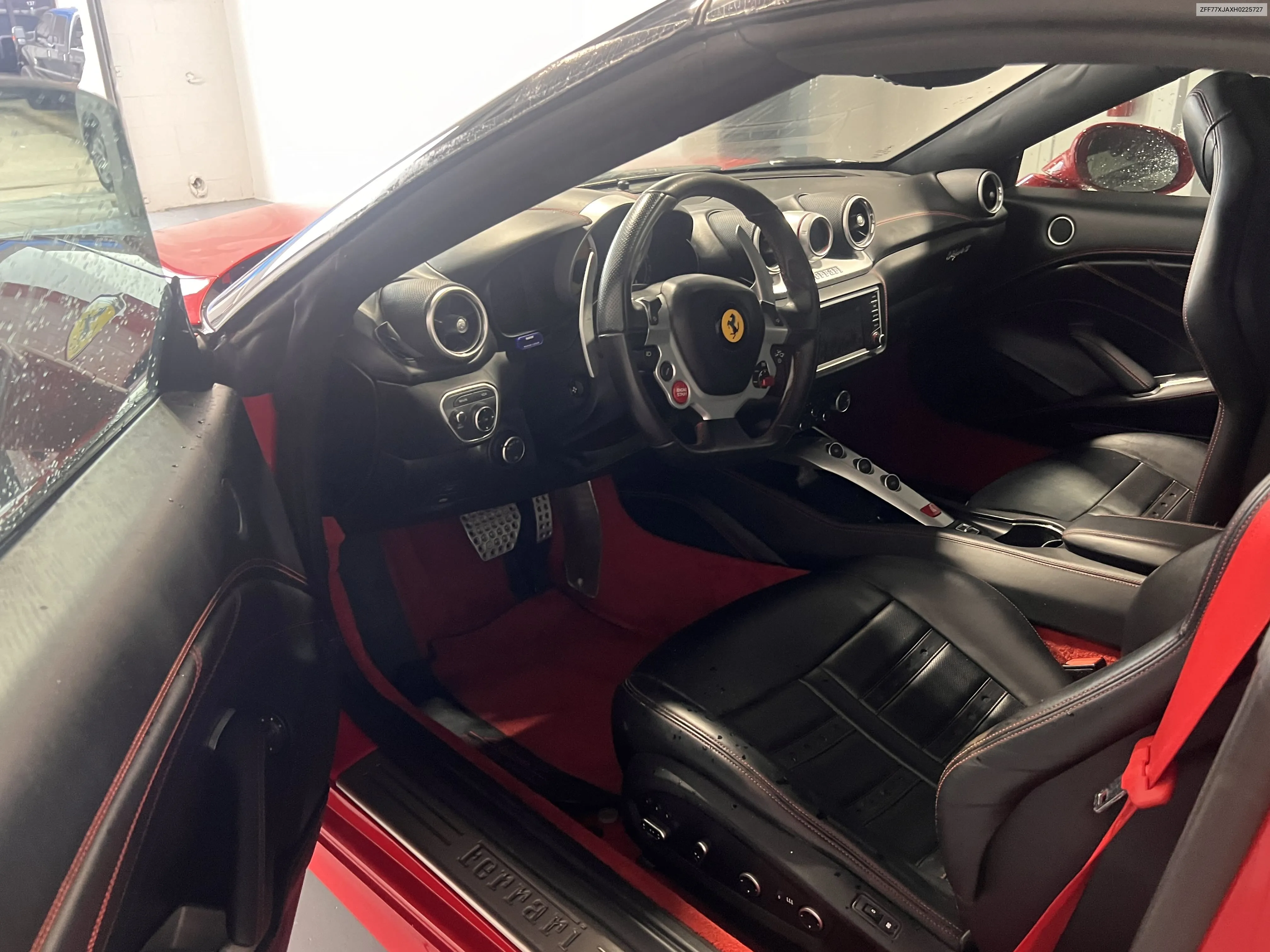 ZFF77XJAXH0225727 2017 Ferrari California T