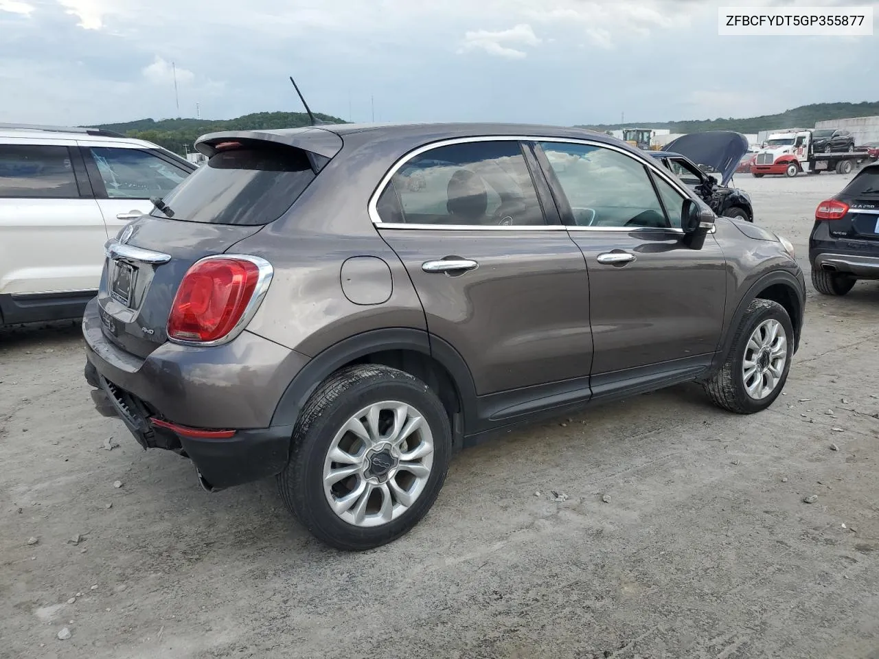 ZFBCFYDT5GP355877 2016 Fiat 500X Lounge