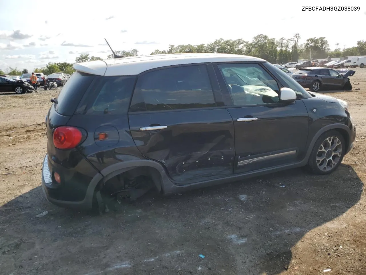 2016 Fiat 500L Trekking VIN: ZFBCFADH3GZ038039 Lot: 70144554