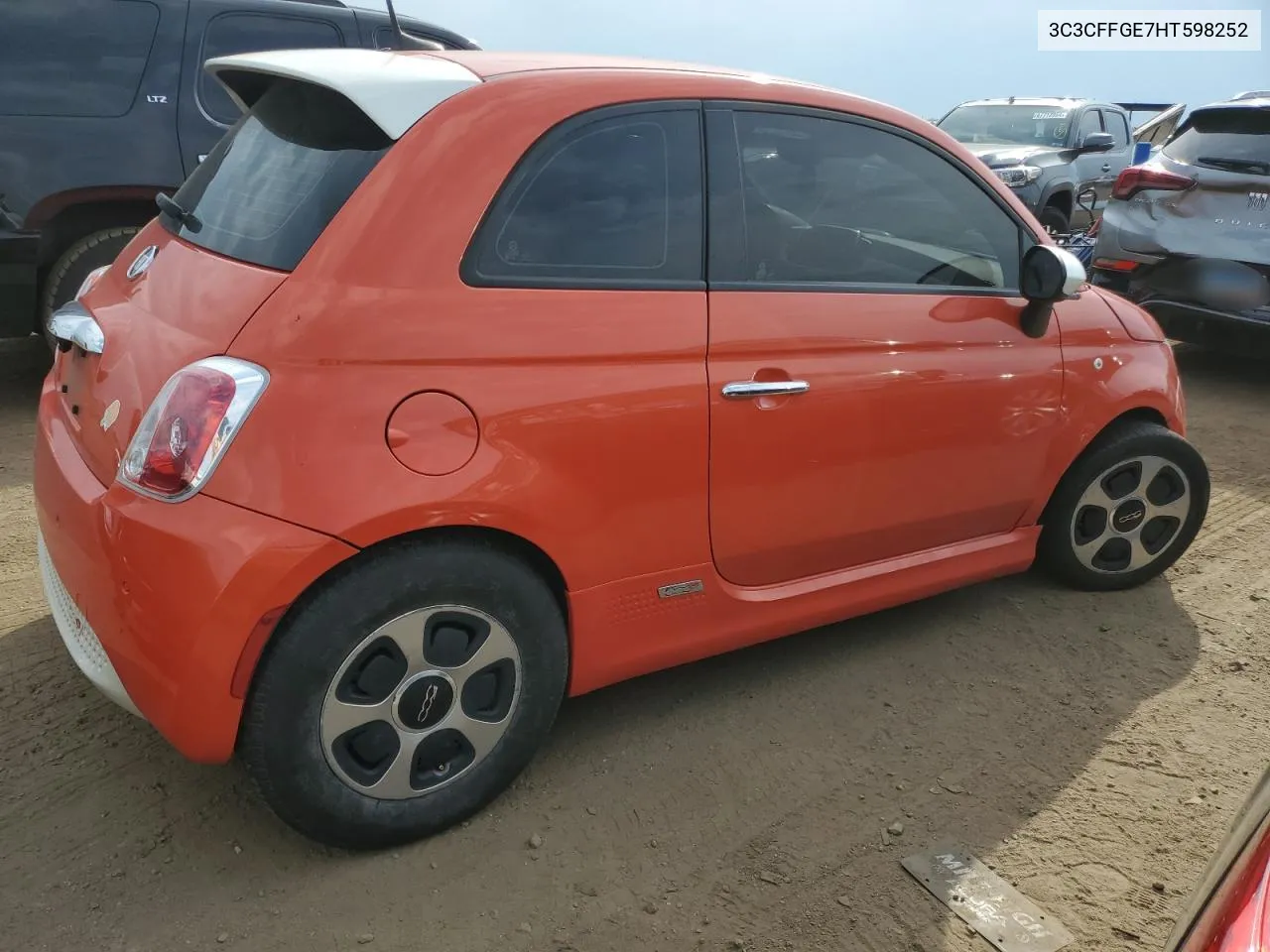 2017 Fiat 500 Electric VIN: 3C3CFFGE7HT598252 Lot: 66444084