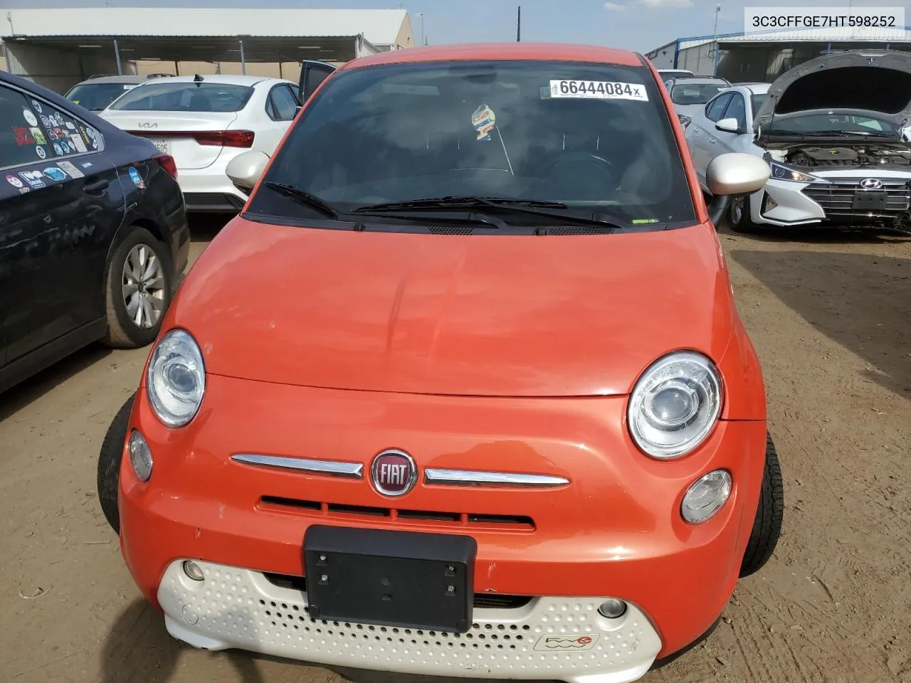 2017 Fiat 500 Electric VIN: 3C3CFFGE7HT598252 Lot: 66444084