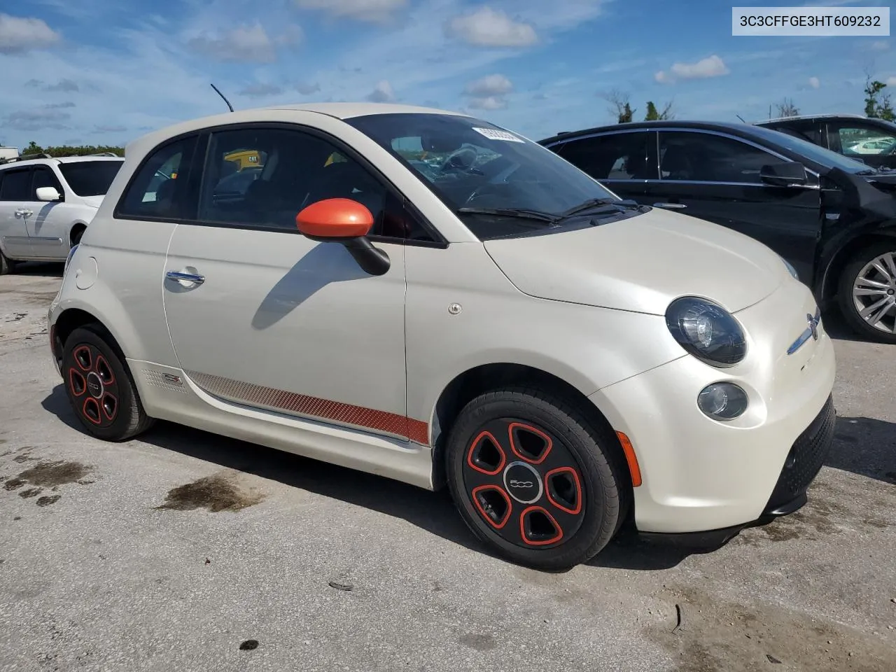 2017 Fiat 500 Electric VIN: 3C3CFFGE3HT609232 Lot: 69082054