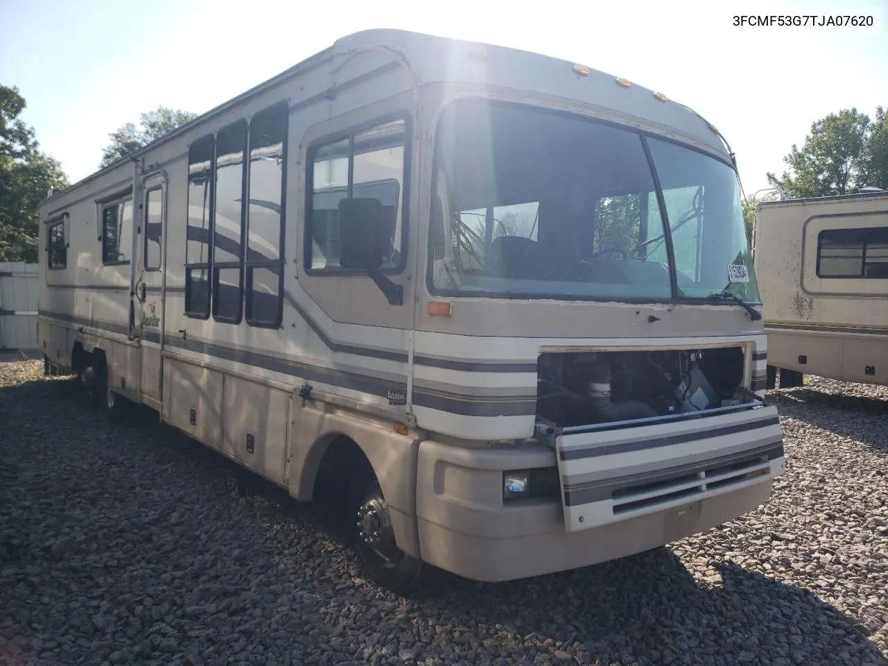 1996 Ford F530 Super Duty VIN: 3FCMF53G7TJA07620 Lot: 70983484