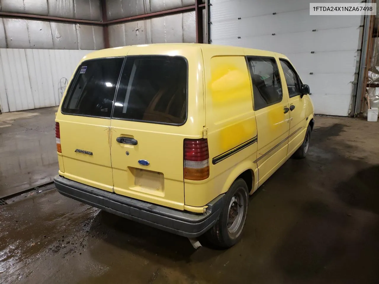 1FTDA24X1NZA67498 1992 Ford Aerostar