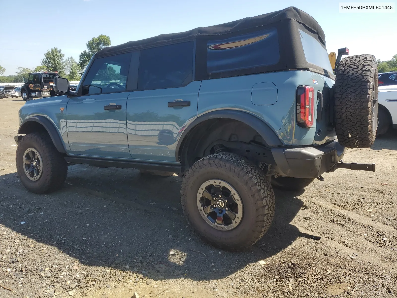 2021 Ford Bronco Base VIN: 1FMEE5DPXMLB01445 Lot: 65043604