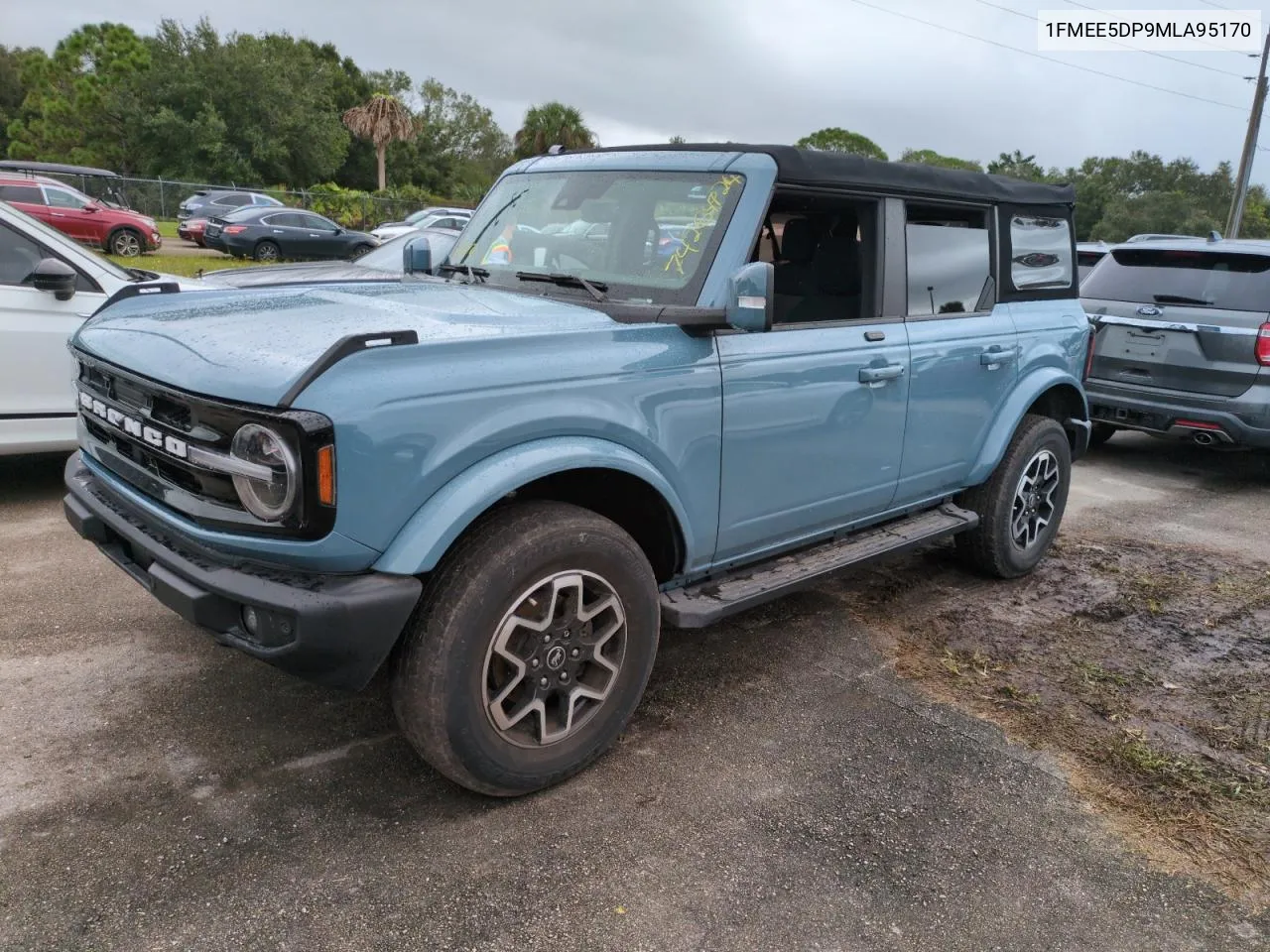 2021 Ford Bronco Base VIN: 1FMEE5DP9MLA95170 Lot: 74264924