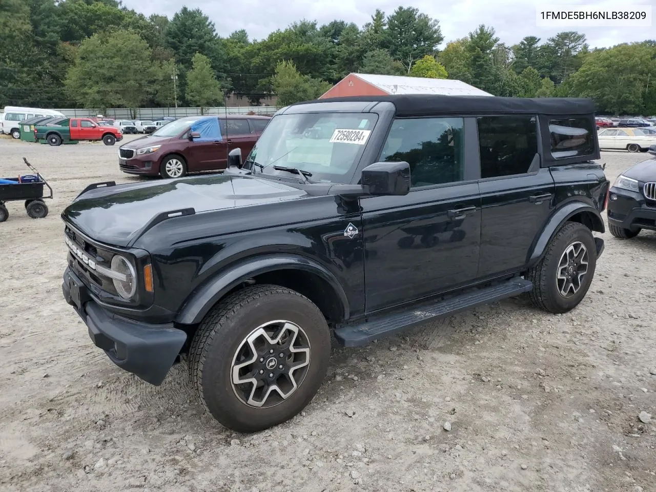 2022 Ford Bronco Base VIN: 1FMDE5BH6NLB38209 Lot: 72590284