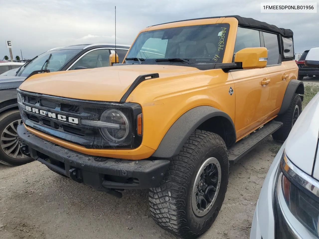 2022 Ford Bronco Base VIN: 1FMEE5DP0NLB01956 Lot: 74303284