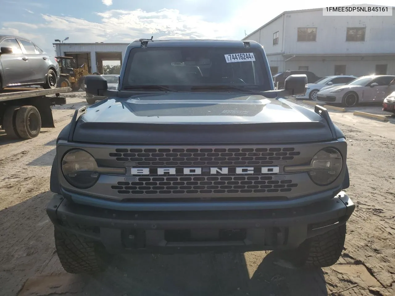 2022 Ford Bronco Base VIN: 1FMEE5DP5NLB45161 Lot: 74416244