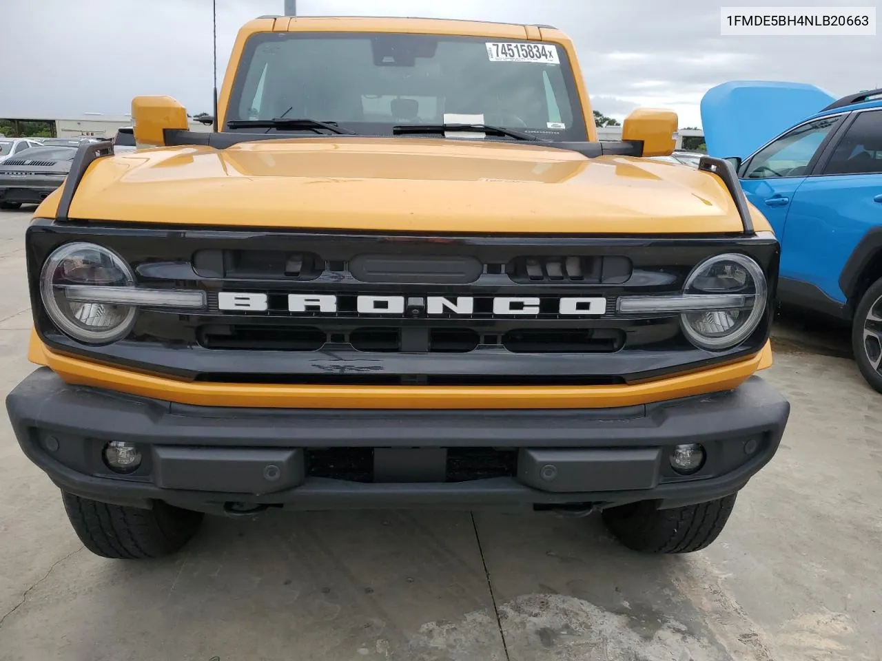 2022 Ford Bronco Base VIN: 1FMDE5BH4NLB20663 Lot: 74515834