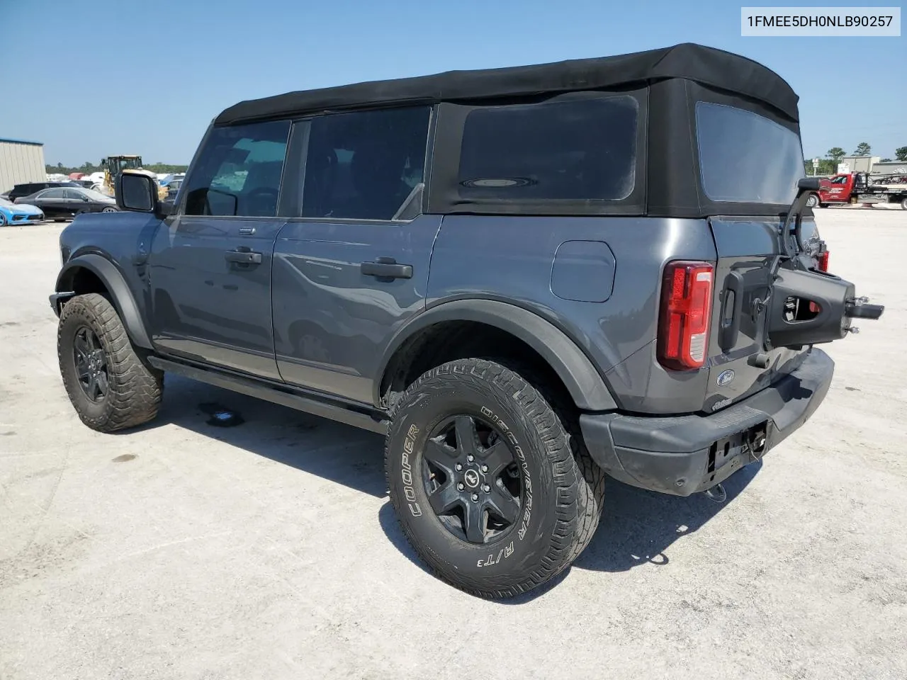 2022 Ford Bronco Base VIN: 1FMEE5DH0NLB90257 Lot: 74764874