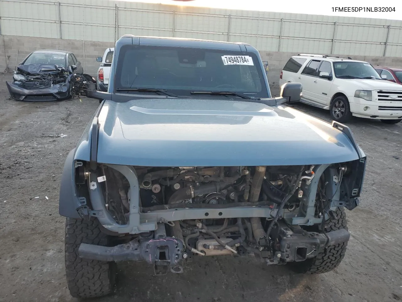 2022 Ford Bronco Base VIN: 1FMEE5DP1NLB32004 Lot: 74948784