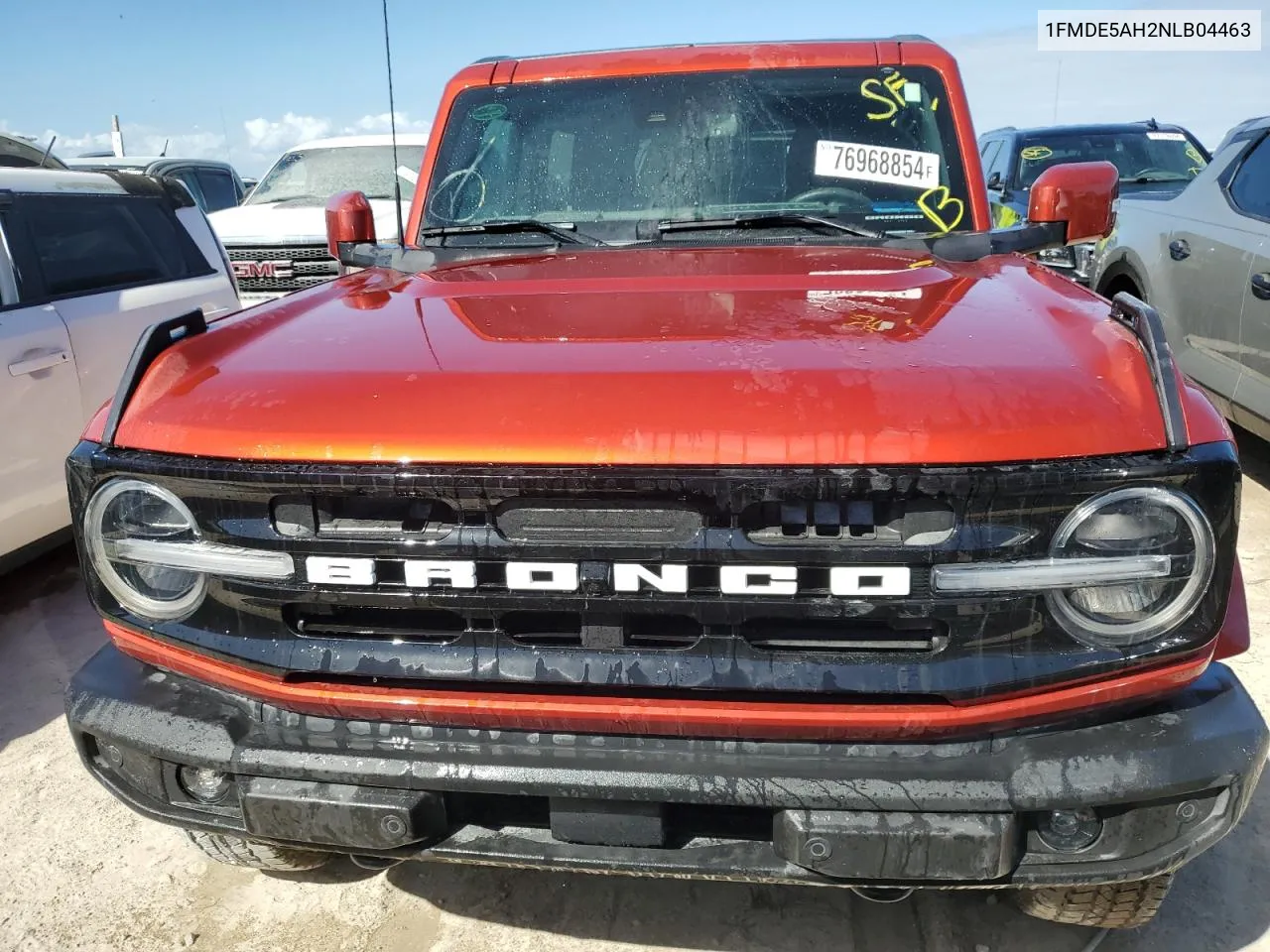 2022 Ford Bronco Base VIN: 1FMDE5AH2NLB04463 Lot: 76968854