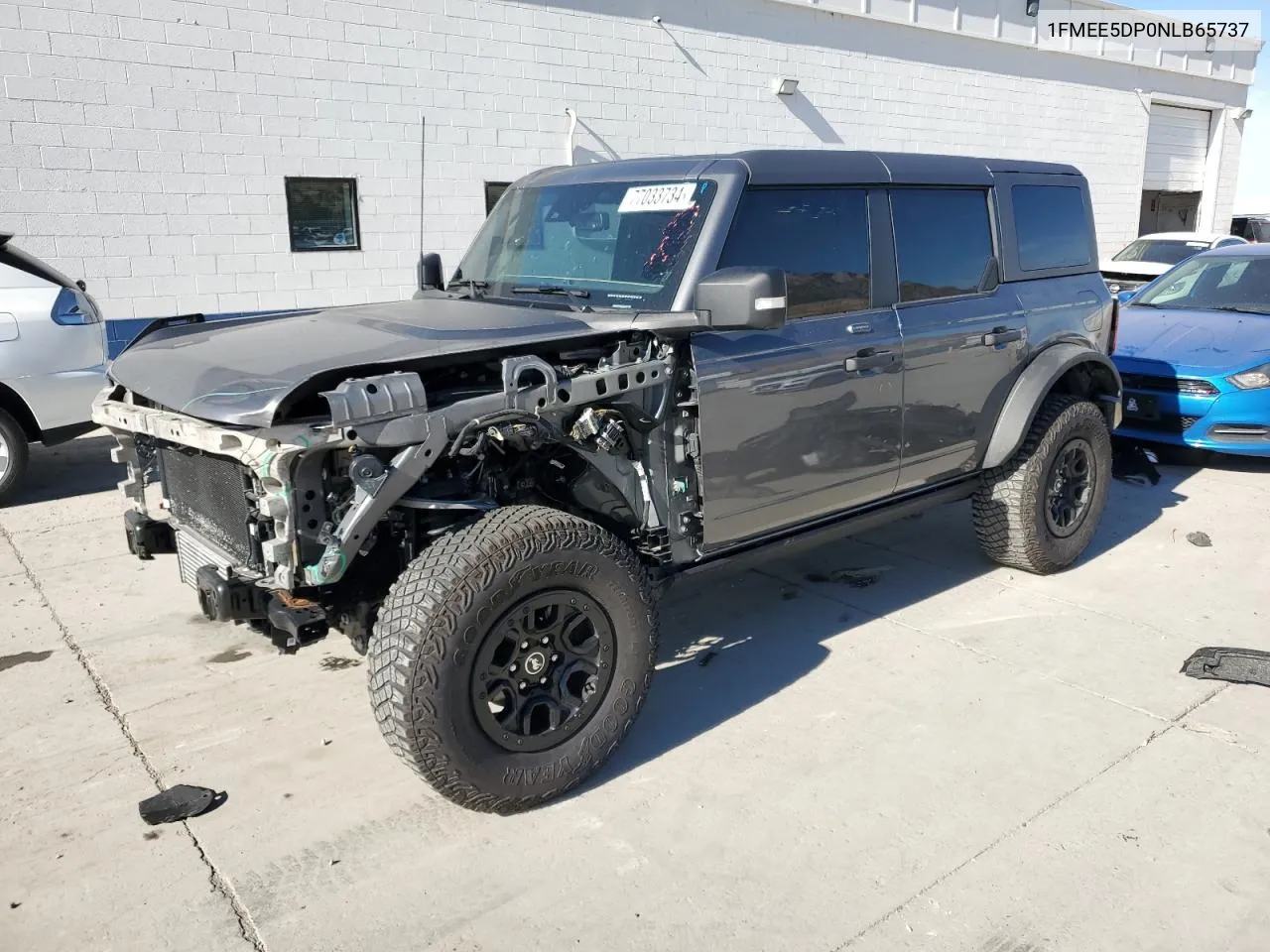 2022 Ford Bronco Base VIN: 1FMEE5DP0NLB65737 Lot: 77033734