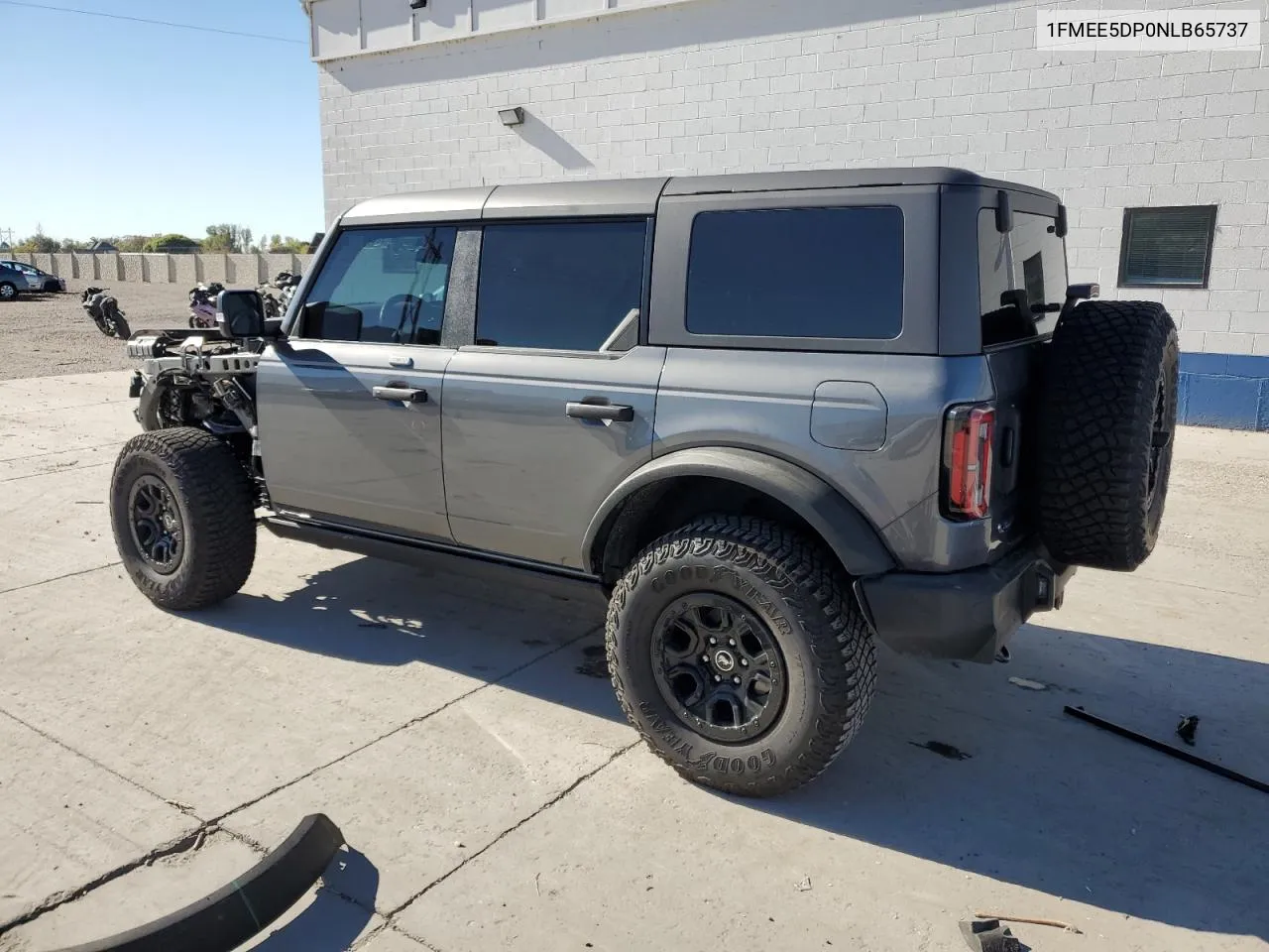 2022 Ford Bronco Base VIN: 1FMEE5DP0NLB65737 Lot: 77033734