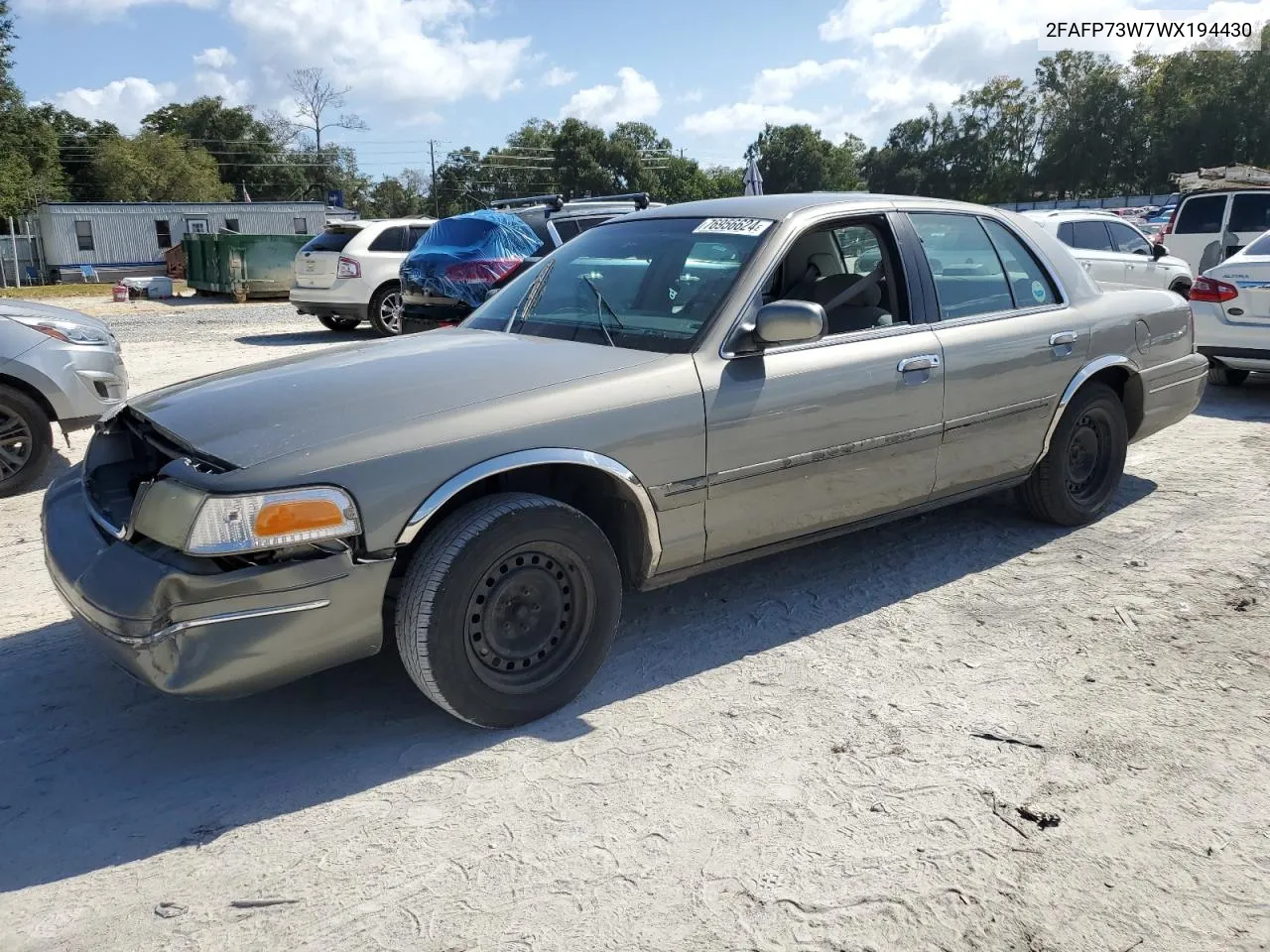 1998 Ford Crown Victoria VIN: 2FAFP73W7WX194430 Lot: 76956624