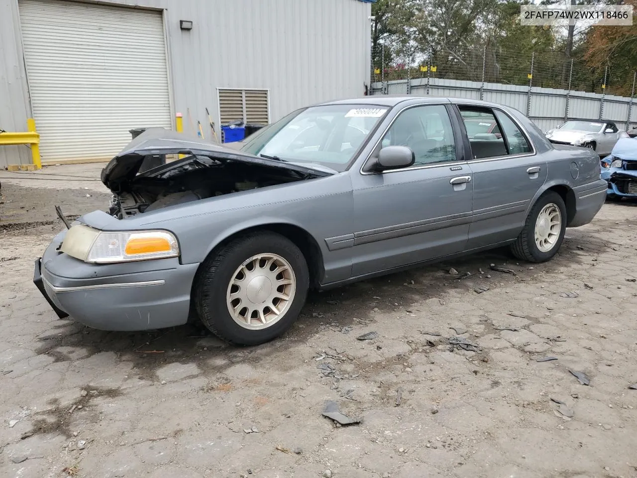 2FAFP74W2WX118466 1998 Ford Crown Victoria Lx