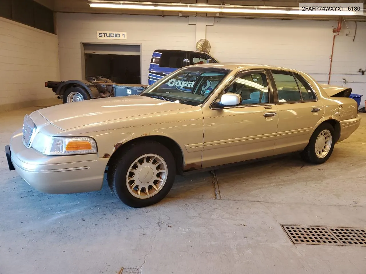 2000 Ford Crown Victoria Lx VIN: 2FAFP74WXYX116130 Lot: 79441204