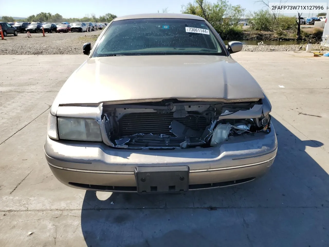 2001 Ford Crown Victoria VIN: 2FAFP73W71X127996 Lot: 73061144