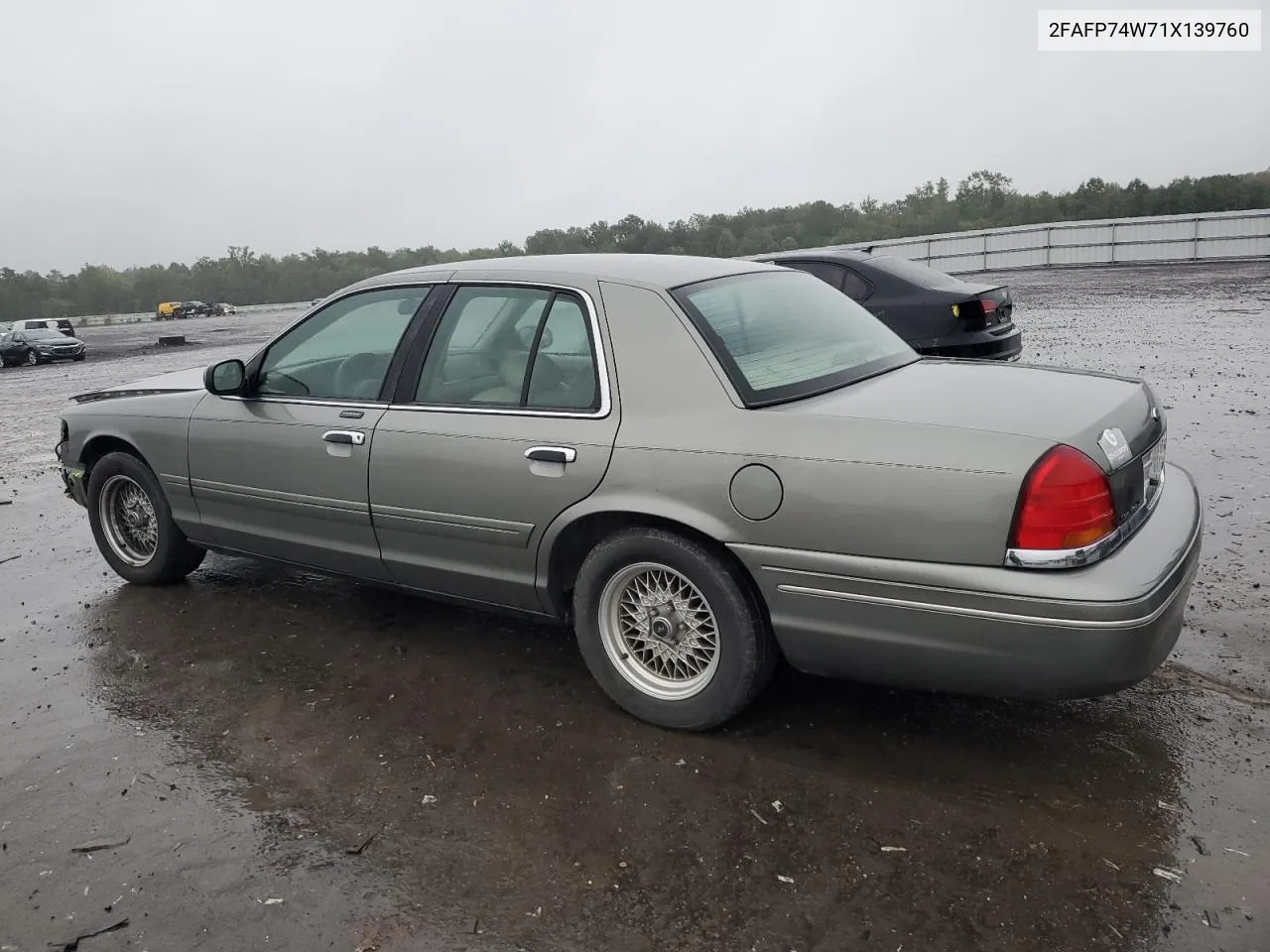 2001 Ford Crown Victoria Lx VIN: 2FAFP74W71X139760 Lot: 73740434