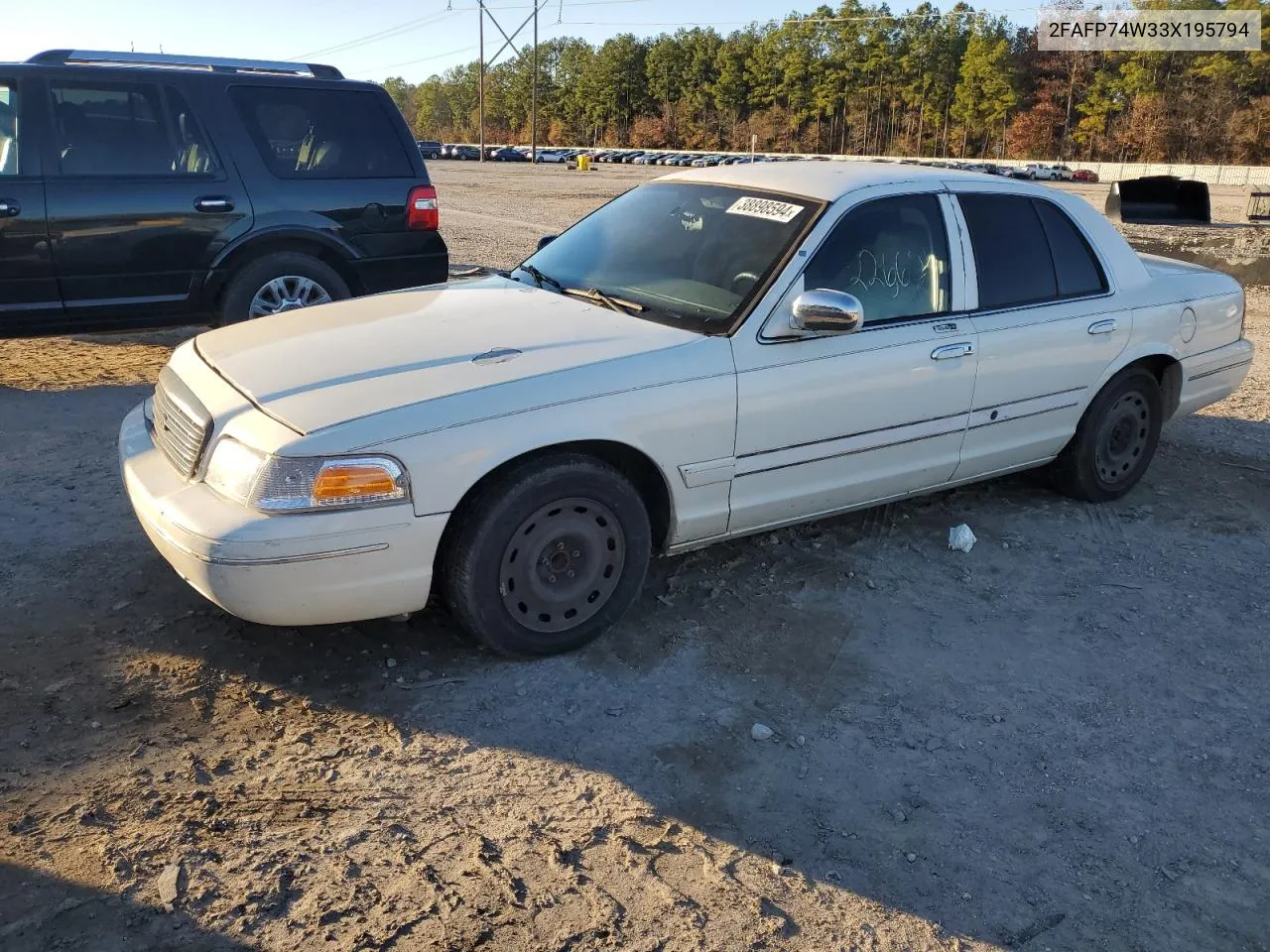 2003 Ford Crown Victoria Lx VIN: 2FAFP74W33X195794 Lot: 55666594