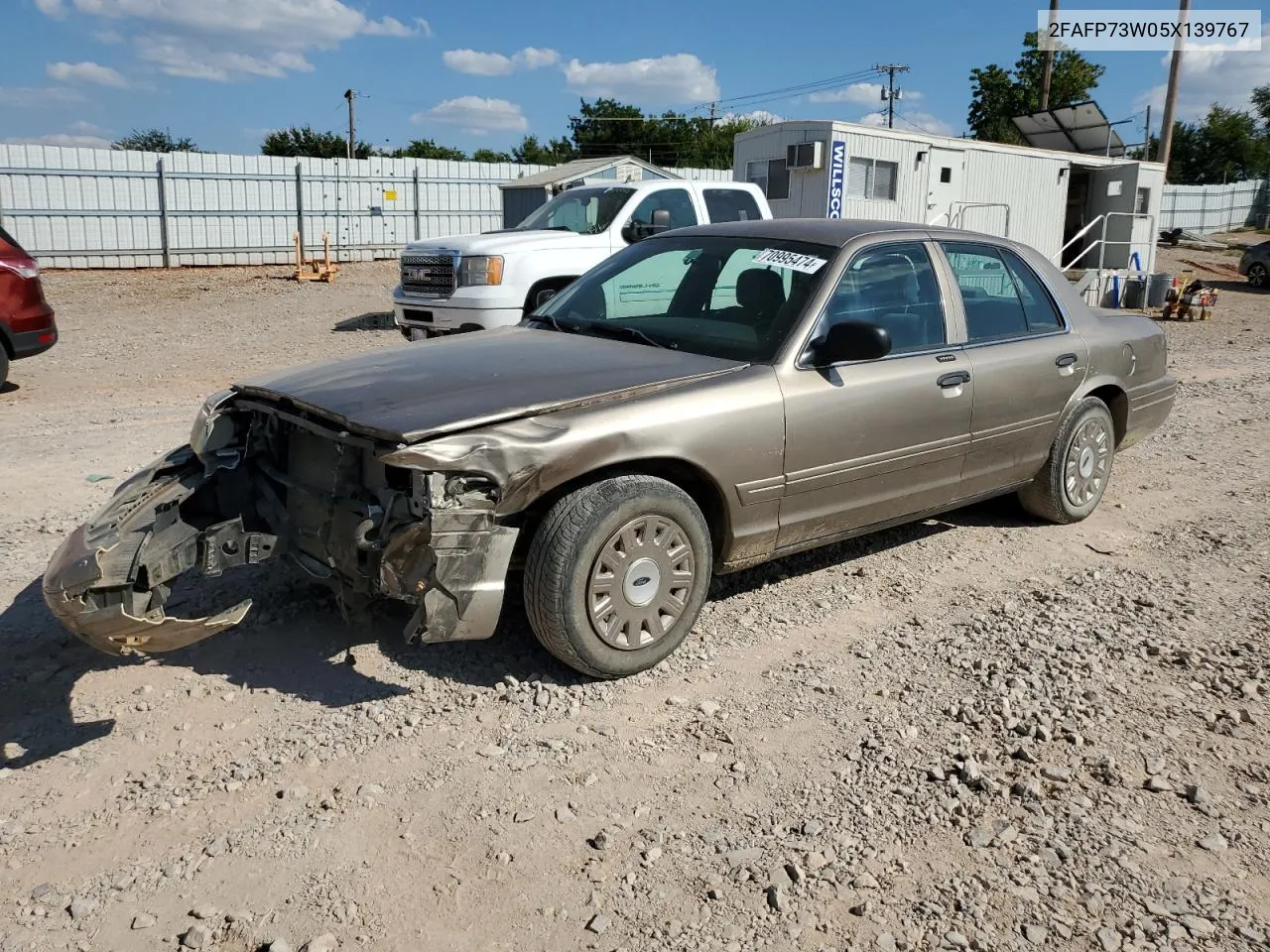 2005 Ford Crown Victoria VIN: 2FAFP73W05X139767 Lot: 70995474