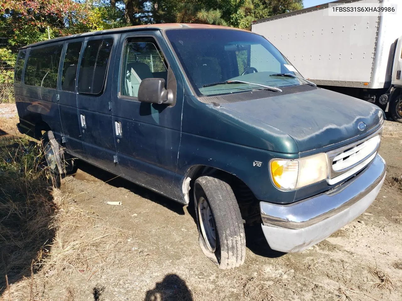 1999 Ford Econoline E350 Super Duty Wagon VIN: 1FBSS31S6XHA39986 Lot: 71717924