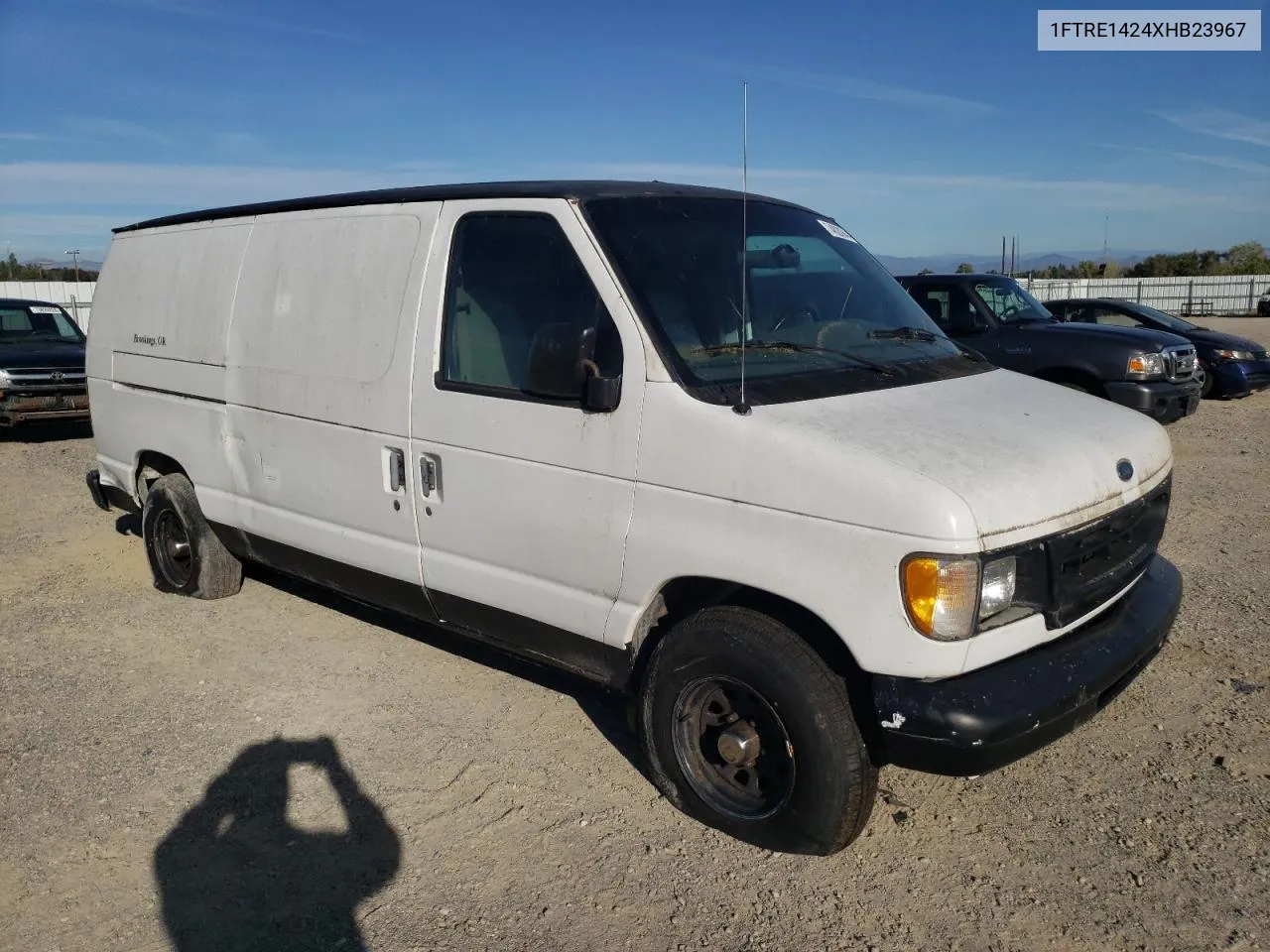 1999 Ford Econoline E150 Van VIN: 1FTRE1424XHB23967 Lot: 74820944