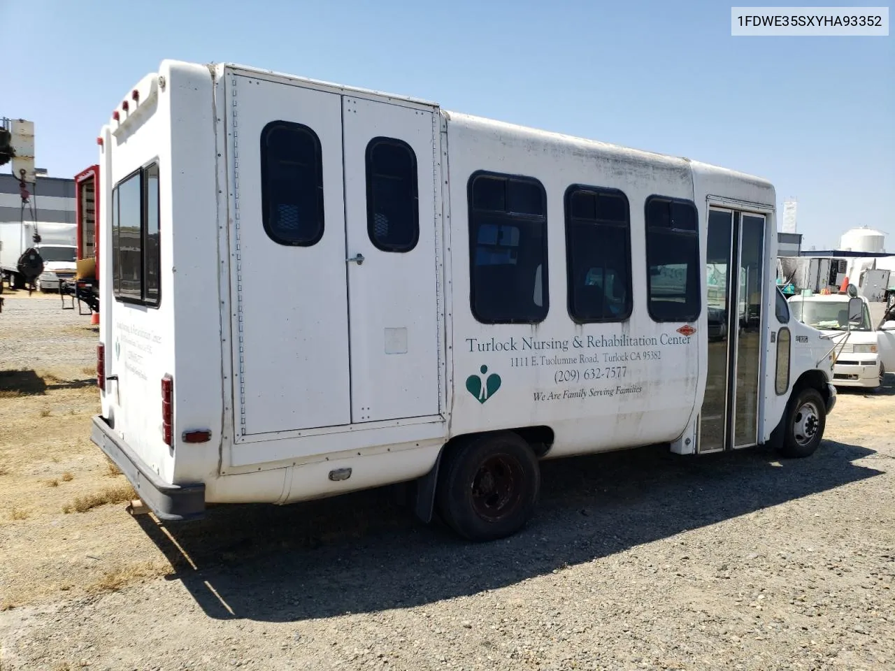 2000 Ford Econoline E350 Super Duty Cutaway Van VIN: 1FDWE35SXYHA93352 Lot: 56547654