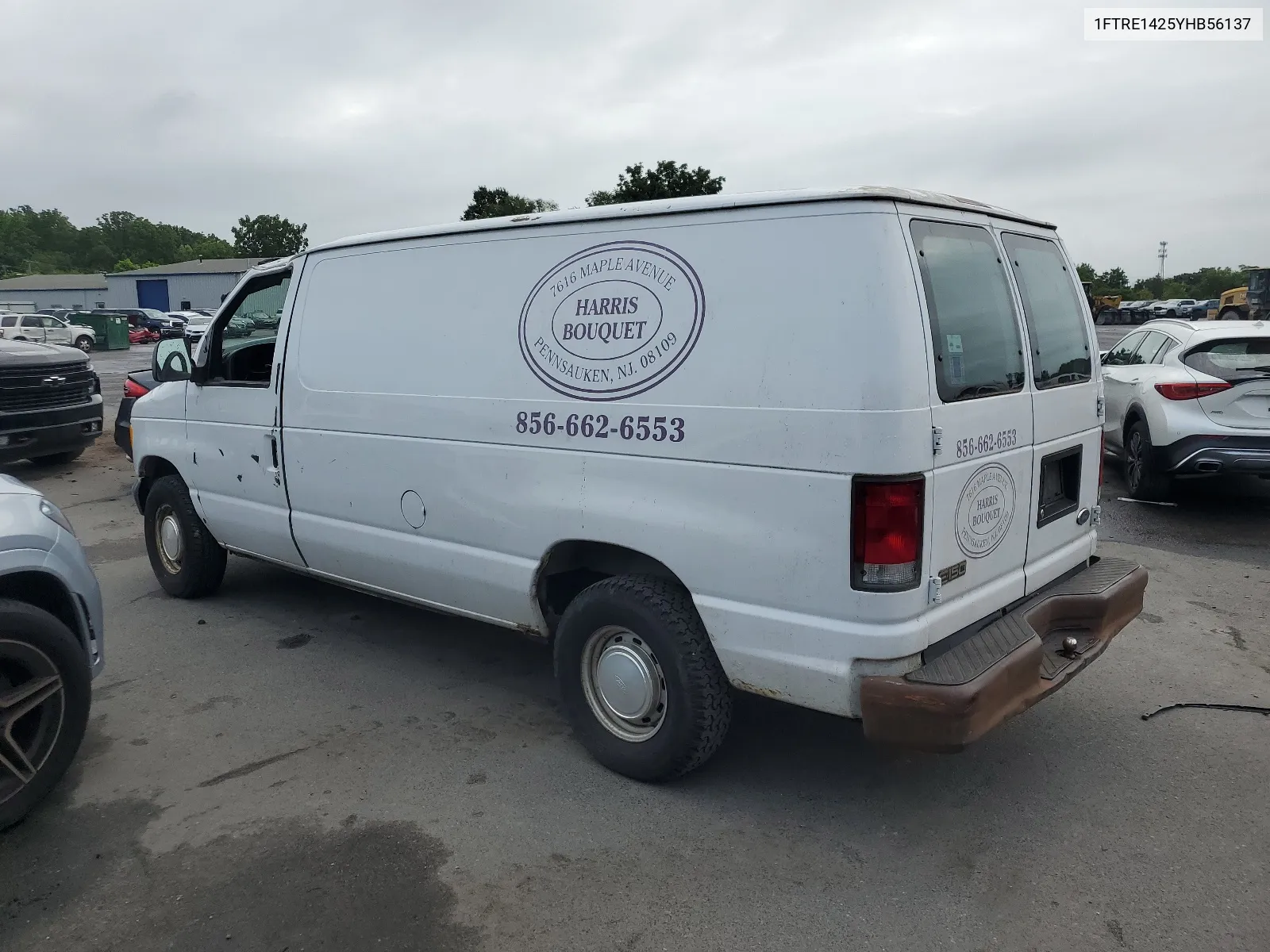 2000 Ford Econoline E150 Van VIN: 1FTRE1425YHB56137 Lot: 64249064