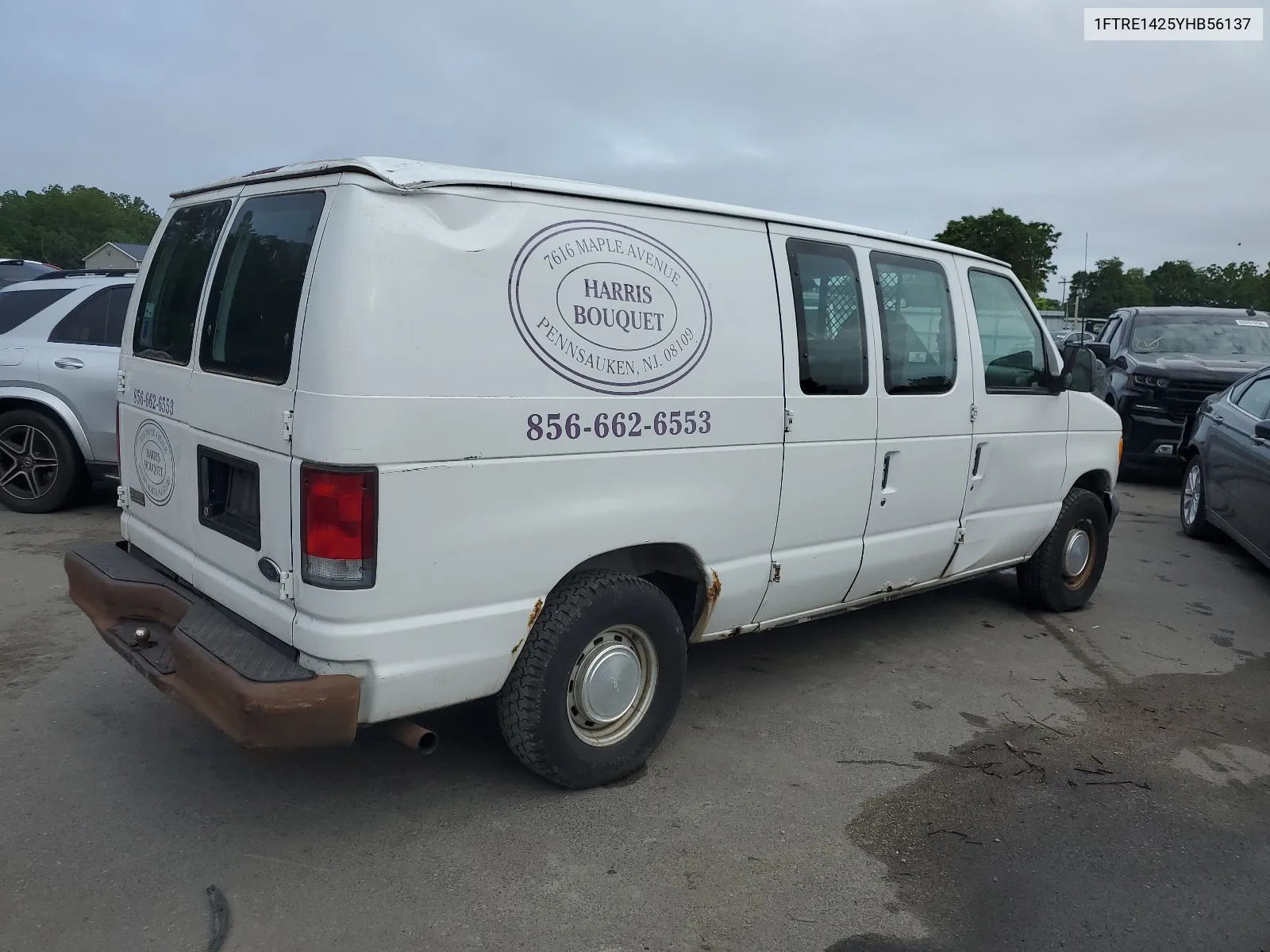 2000 Ford Econoline E150 Van VIN: 1FTRE1425YHB56137 Lot: 64249064