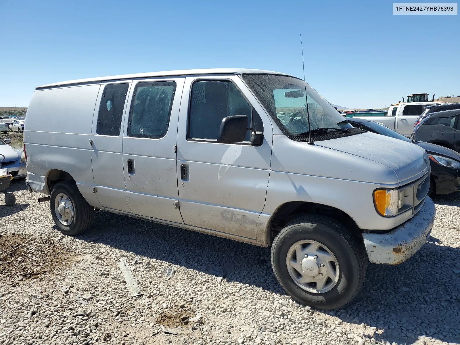 1FTNE2427YHB76393 2000 Ford Econoline E250 Van