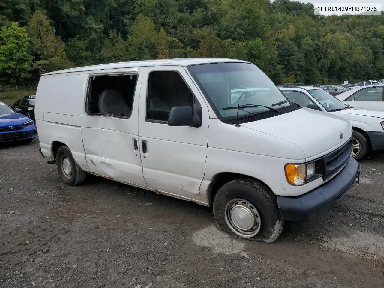 2000 Ford Econoline E150 Van VIN: 1FTRE1429YHB71076 Lot: 73189234