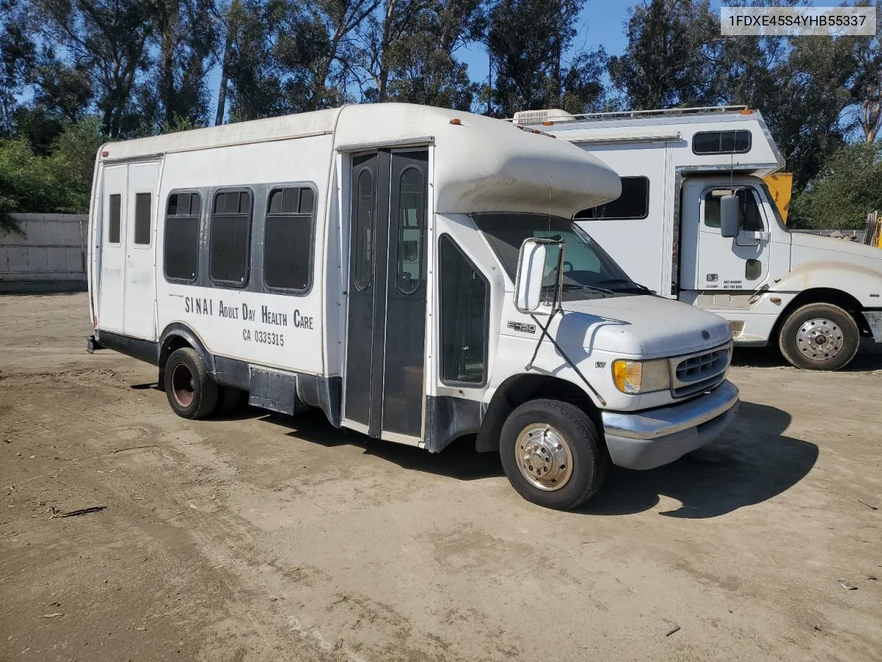 2000 Ford Econoline E450 Super Duty Cutaway Van VIN: 1FDXE45S4YHB55337 Lot: 73341484