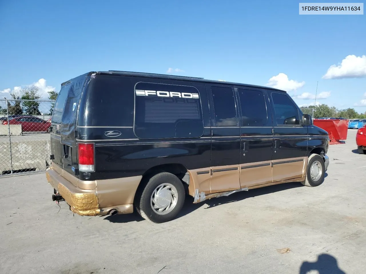 2000 Ford Econoline E150 Van VIN: 1FDRE14W9YHA11634 Lot: 77000094