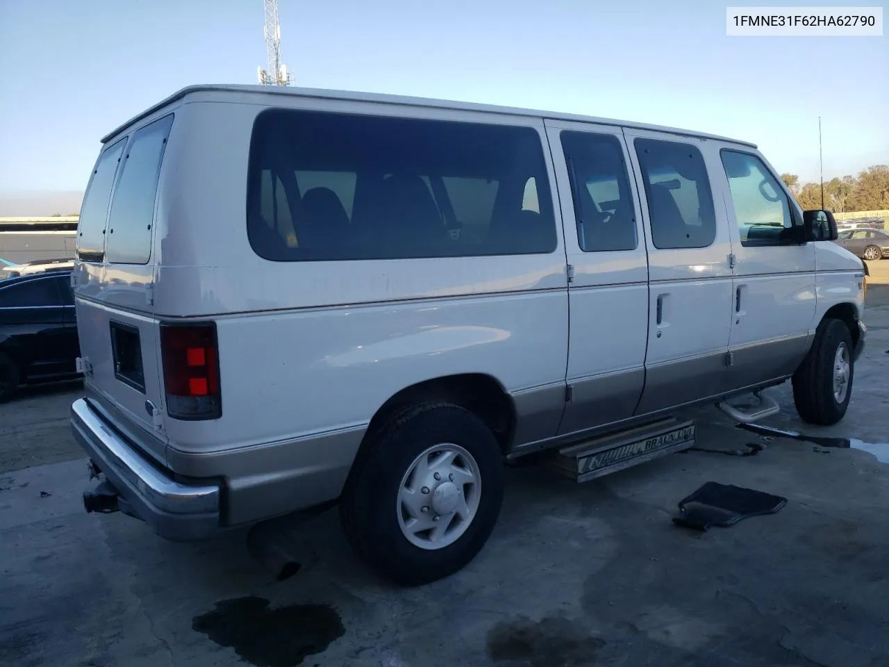 2002 Ford Econoline E350 Super Duty Wagon VIN: 1FMNE31F62HA62790 Lot: 75546384