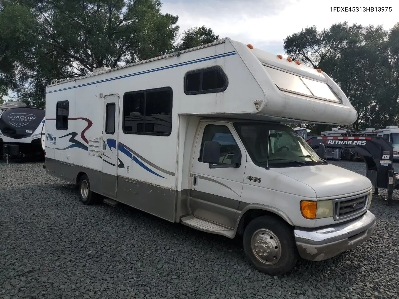 2003 Ford Econoline E450 Super Duty Cutaway Van VIN: 1FDXE45S13HB13975 Lot: 69668584