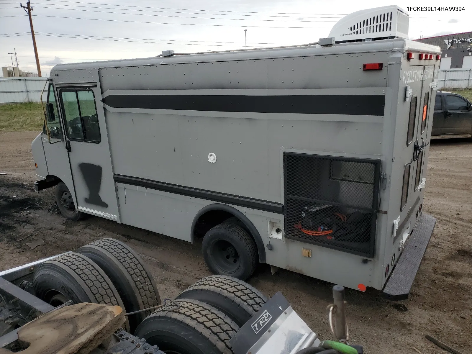 2004 Ford Econoline E350 Super Duty Stripped Chassis VIN: 1FCKE39L14HA99394 Lot: 53794344