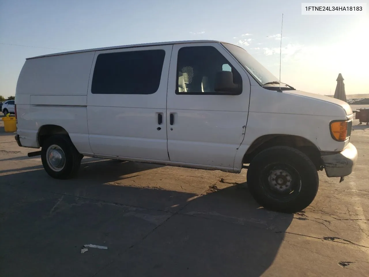 2004 Ford Econoline E250 Van VIN: 1FTNE24L34HA18183 Lot: 76069174