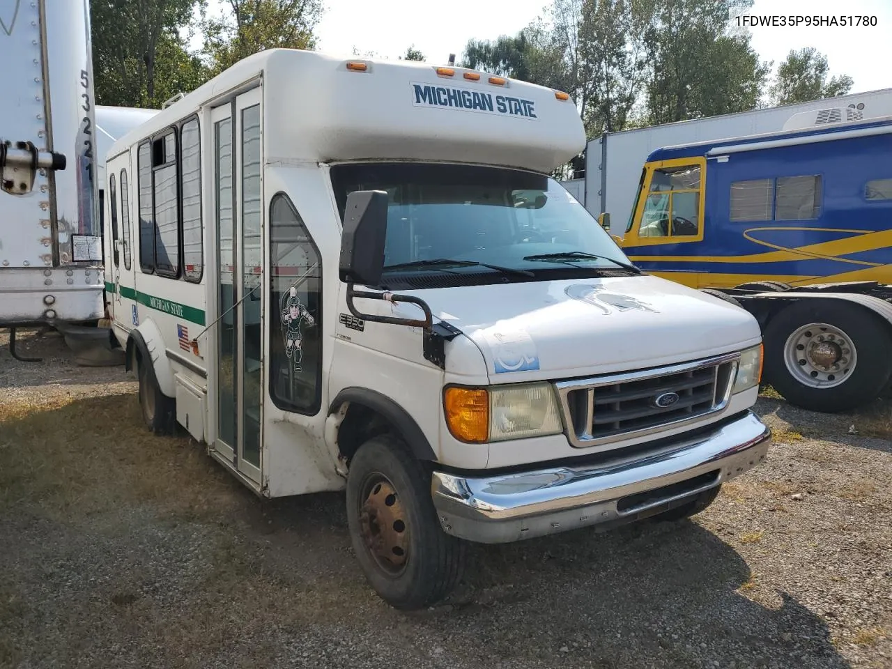 2005 Ford Econoline E350 Super Duty Cutaway Van VIN: 1FDWE35P95HA51780 Lot: 69976104