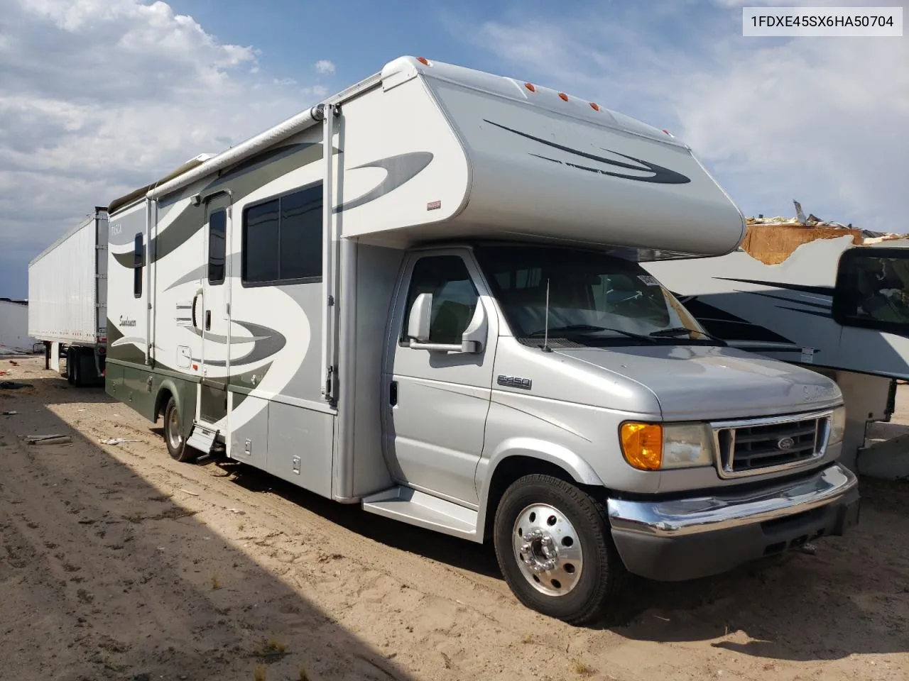 2006 Ford Econoline E450 Super Duty Cutaway Van VIN: 1FDXE45SX6HA50704 Lot: 58438124