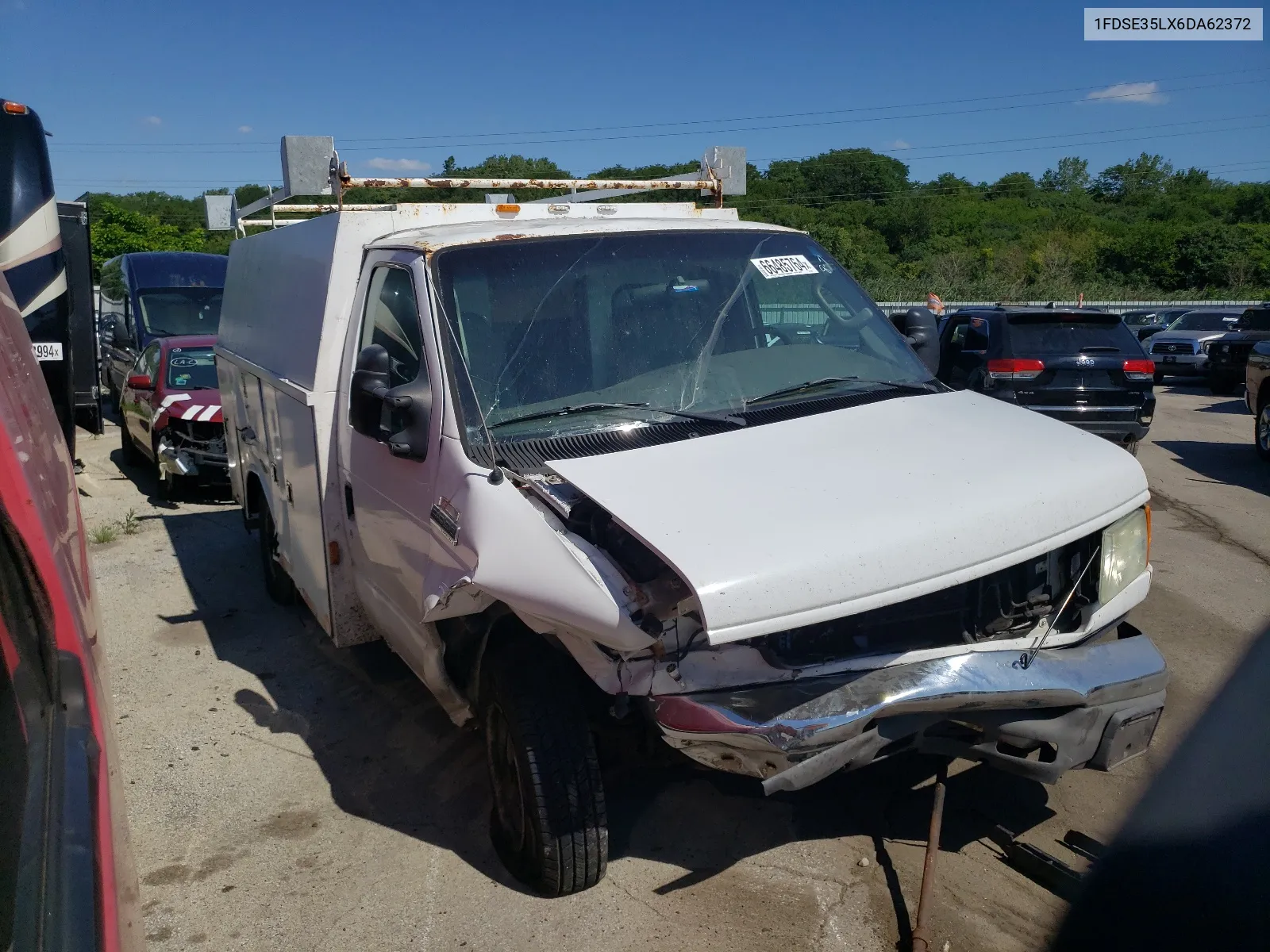 2006 Ford Econoline E350 Super Duty Cutaway Van VIN: 1FDSE35LX6DA62372 Lot: 66485764