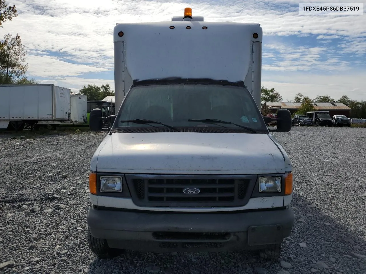 2006 Ford Econoline E450 Super Duty Cutaway Van VIN: 1FDXE45P86DB37519 Lot: 72616074