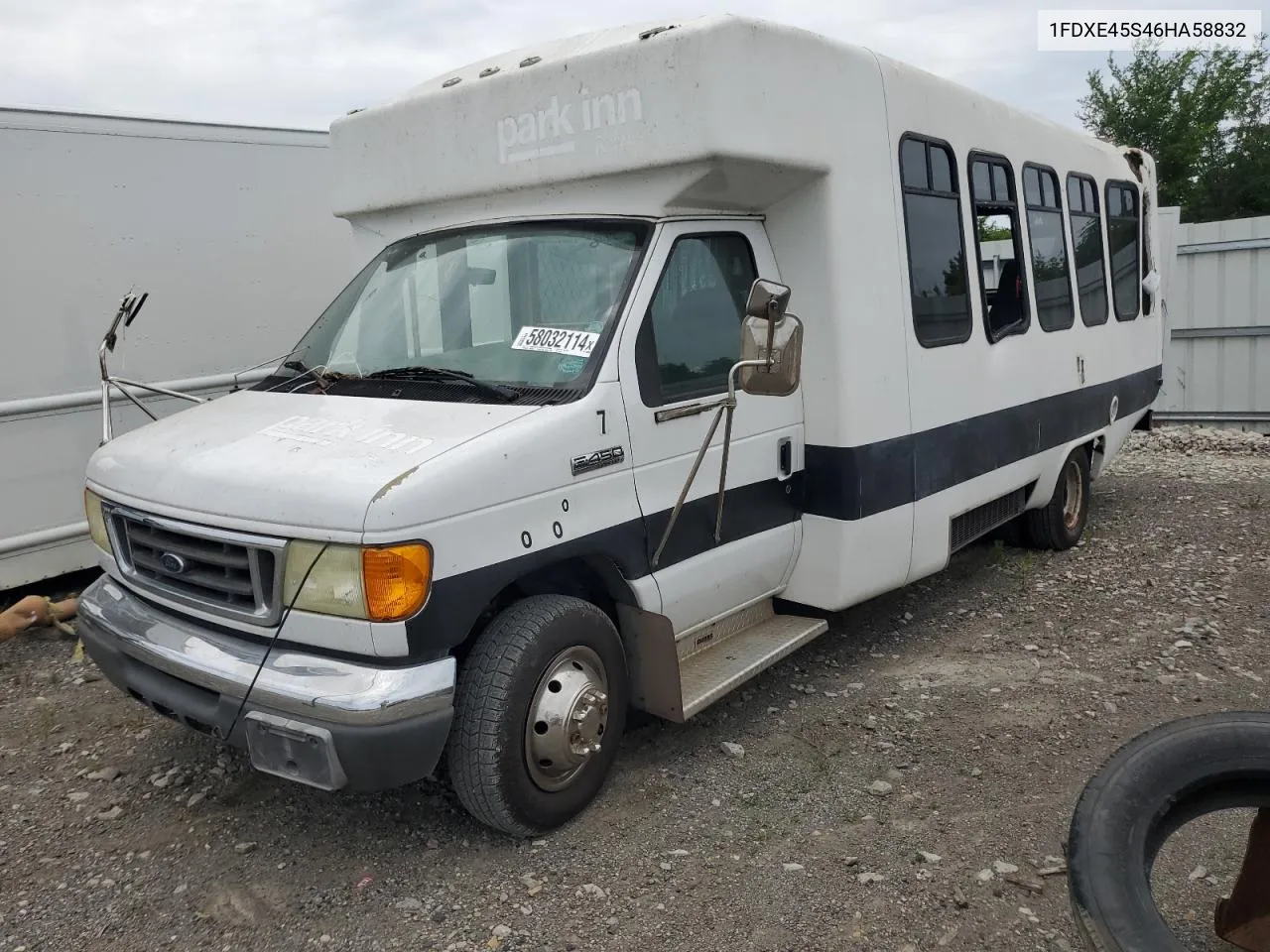 2006 Ford Econoline E450 Super Duty Cutaway Van VIN: 1FDXE45S46HA58832 Lot: 76888154