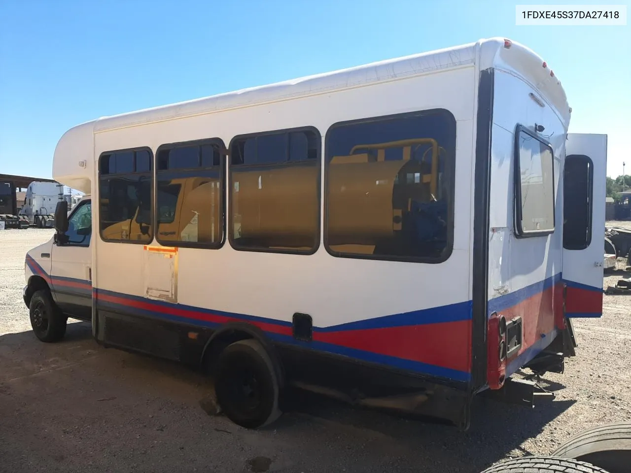 2007 Ford Econoline E450 Super Duty Cutaway Van VIN: 1FDXE45S37DA27418 Lot: 61564254